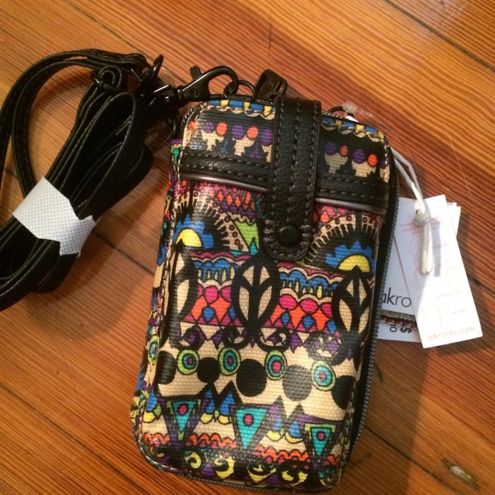 *Brand New* NWT Sak Roots Wallet